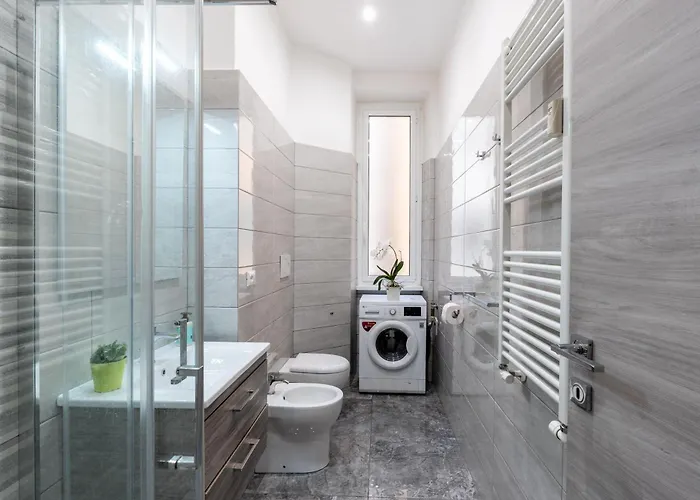 Imperial House - 300m To Metro B, Open View, 4-6pax * Rome