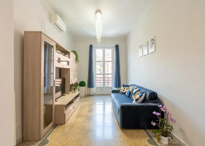 Imperial House - 300m To Metro B, Open View, 4-6pax Apartment *
